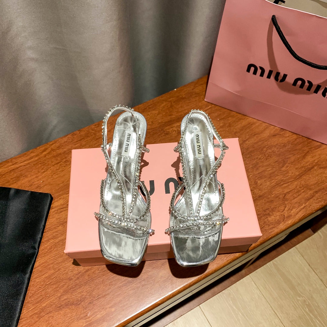 M   new rhinestone sandals