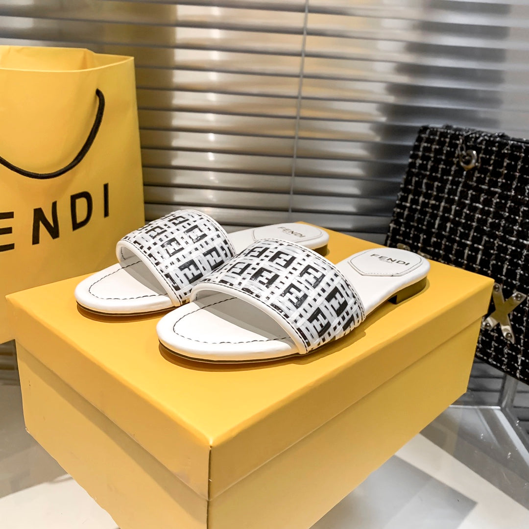 F  23 New Woven Slippers