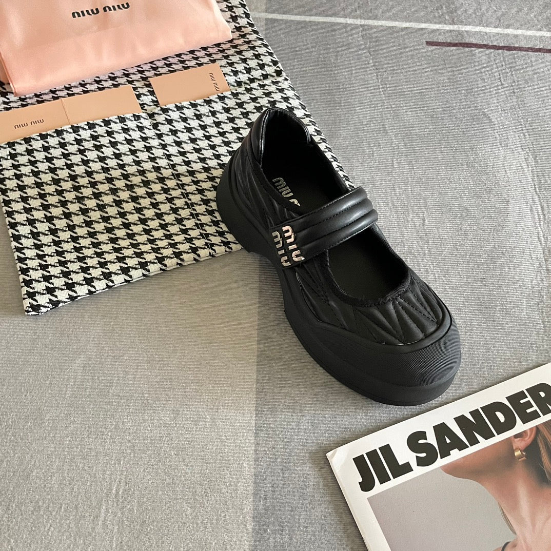 MI* 24 new style loafers