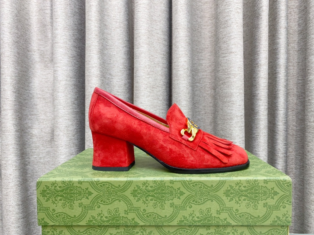 GU* 24 new tassel shoes