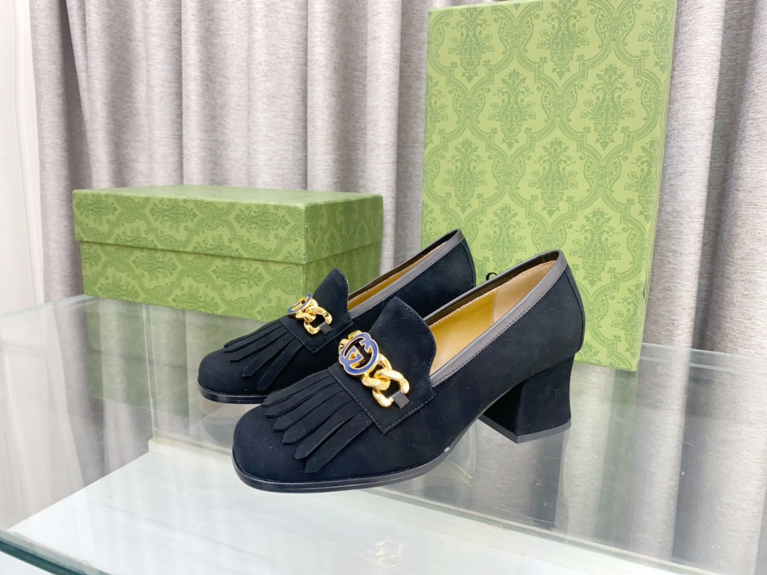 GU* 24 new tassel shoes