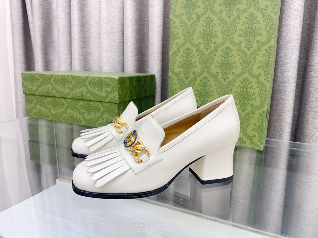 GU* 24 new tassel shoes