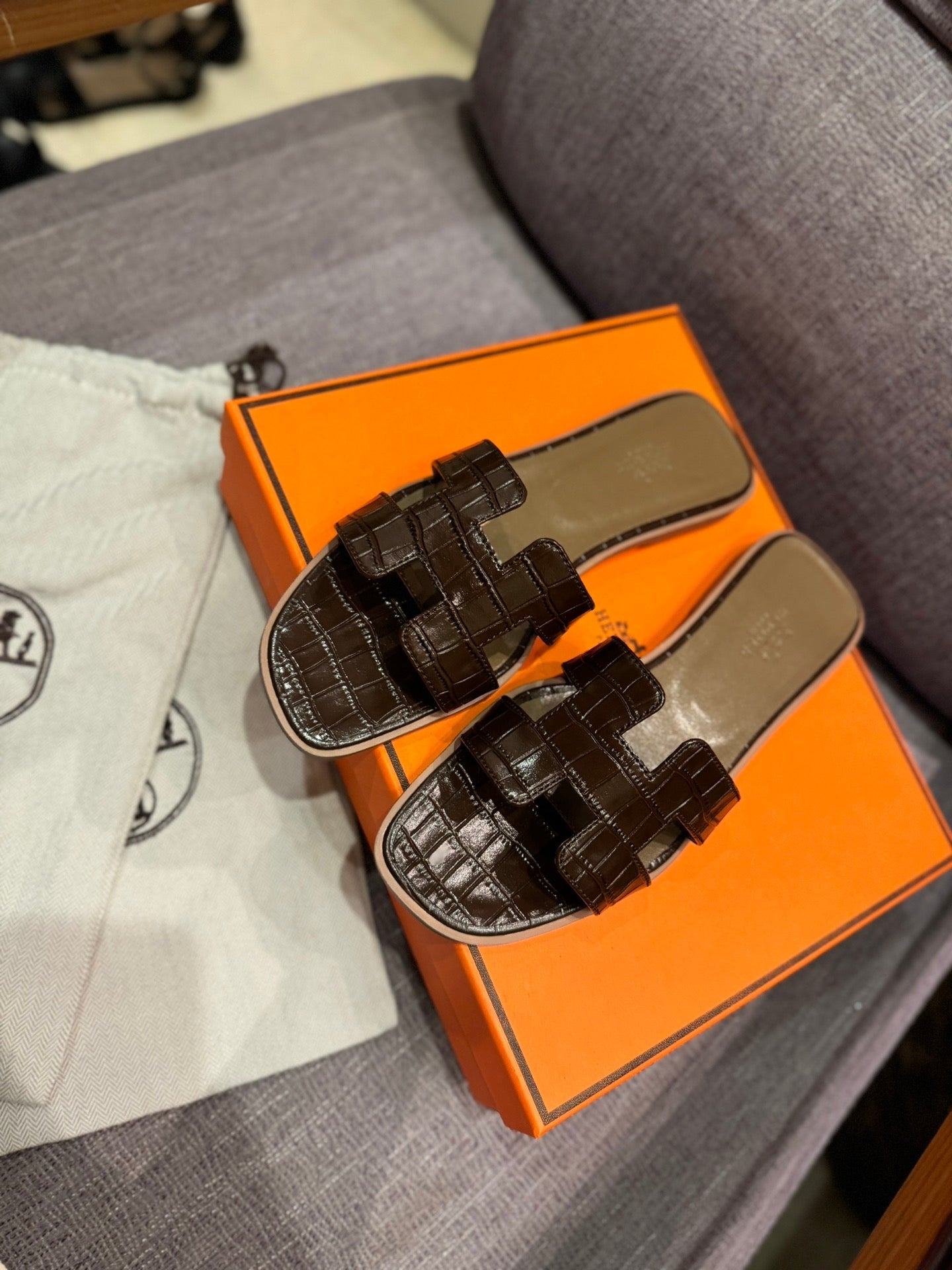 HE*24 new early spring slippers