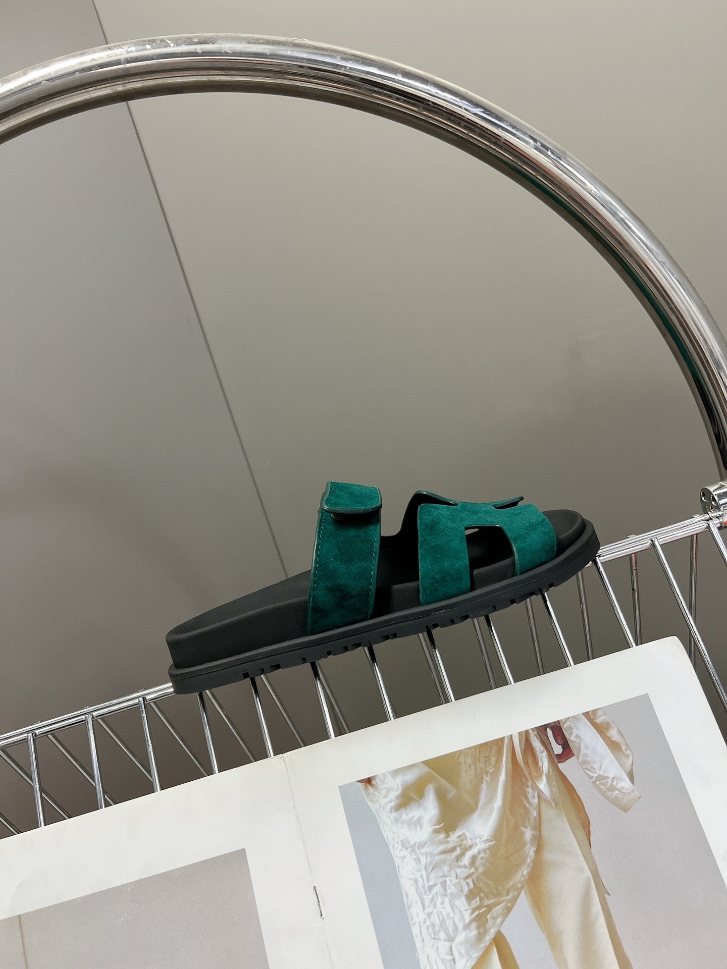 HE* VIP1 to 1 high quality slippersVIP1:1