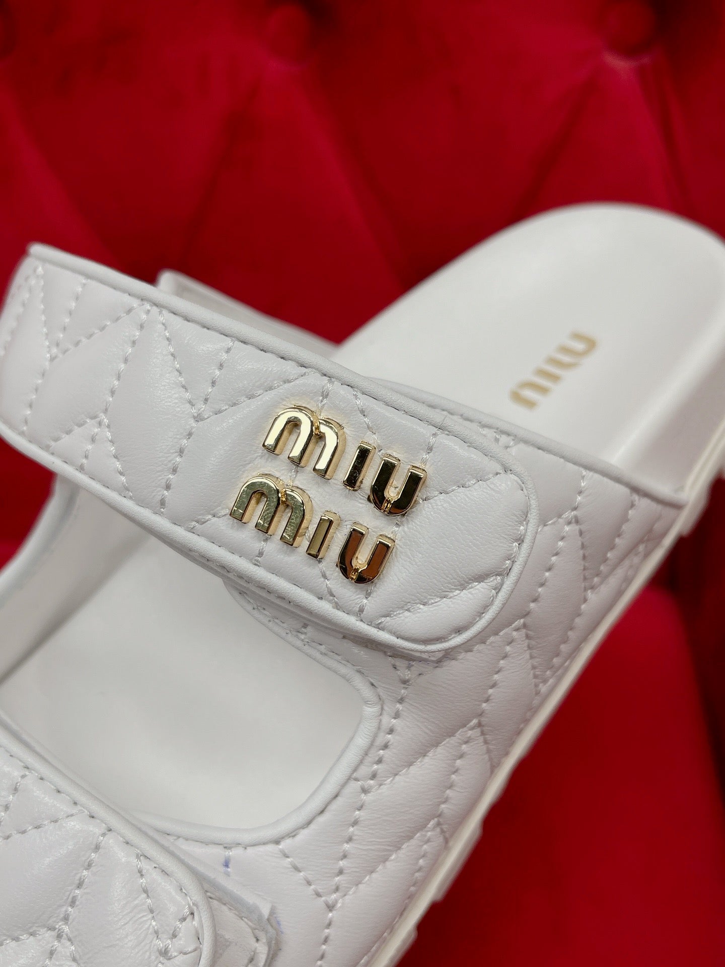 MIU* 24 New Velcro Slippers 1:1 VIP