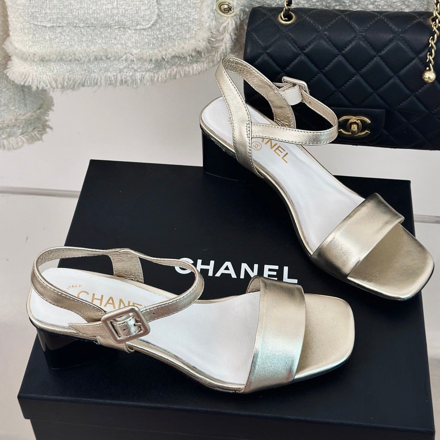 CHA* 24 new one-line strap thick heel sandals 1:1 VIP