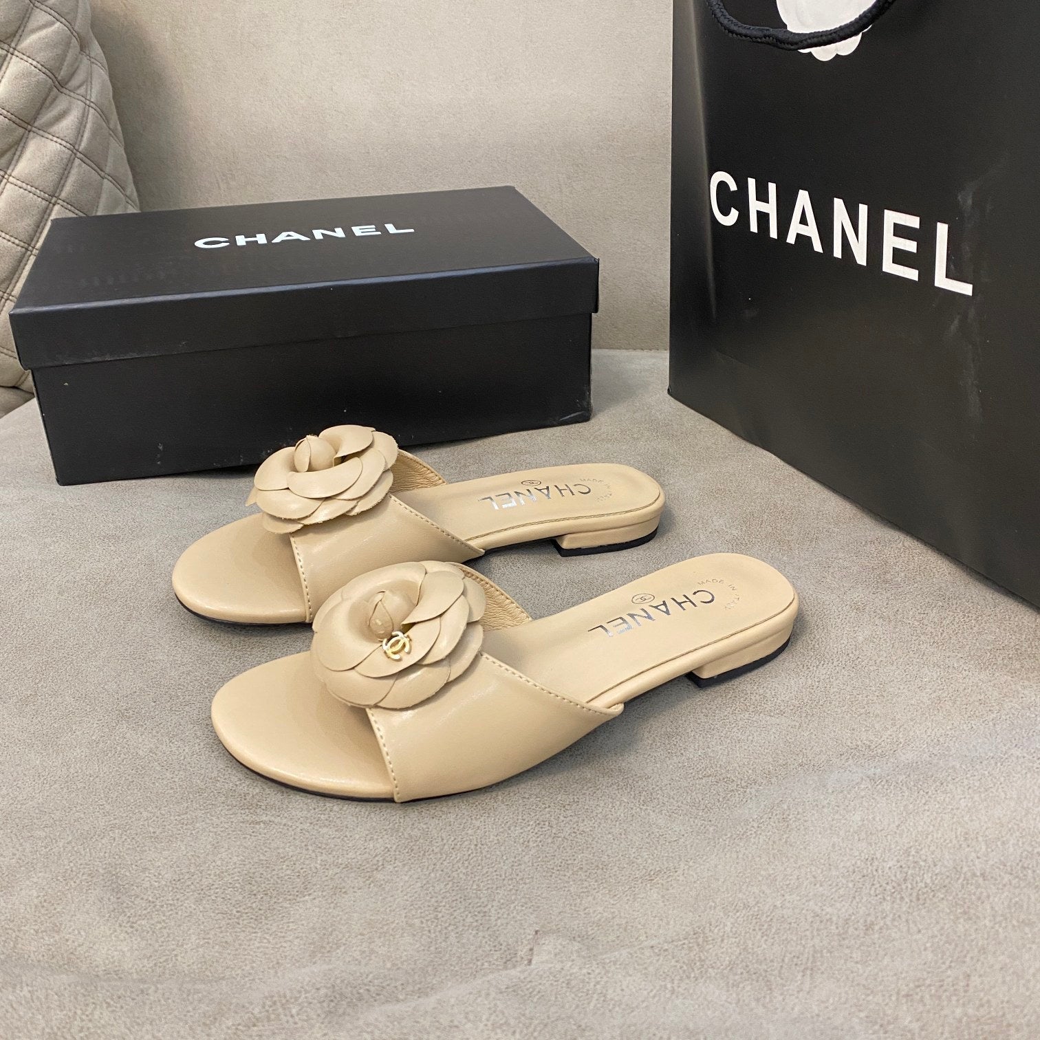 CHANE* 24 CAMELLIA SLIPPERS