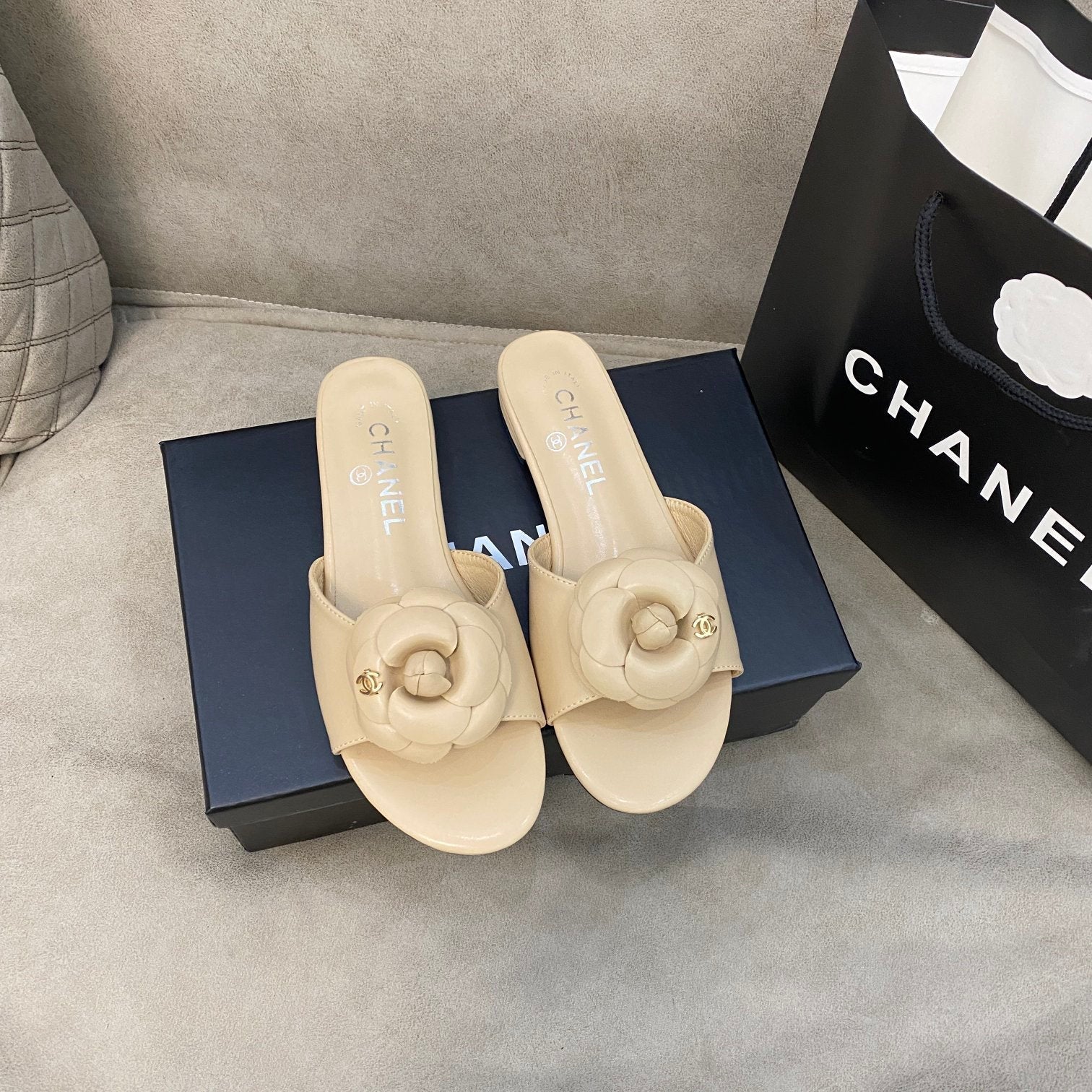 CHANE* 24 CAMELLIA SLIPPERS
