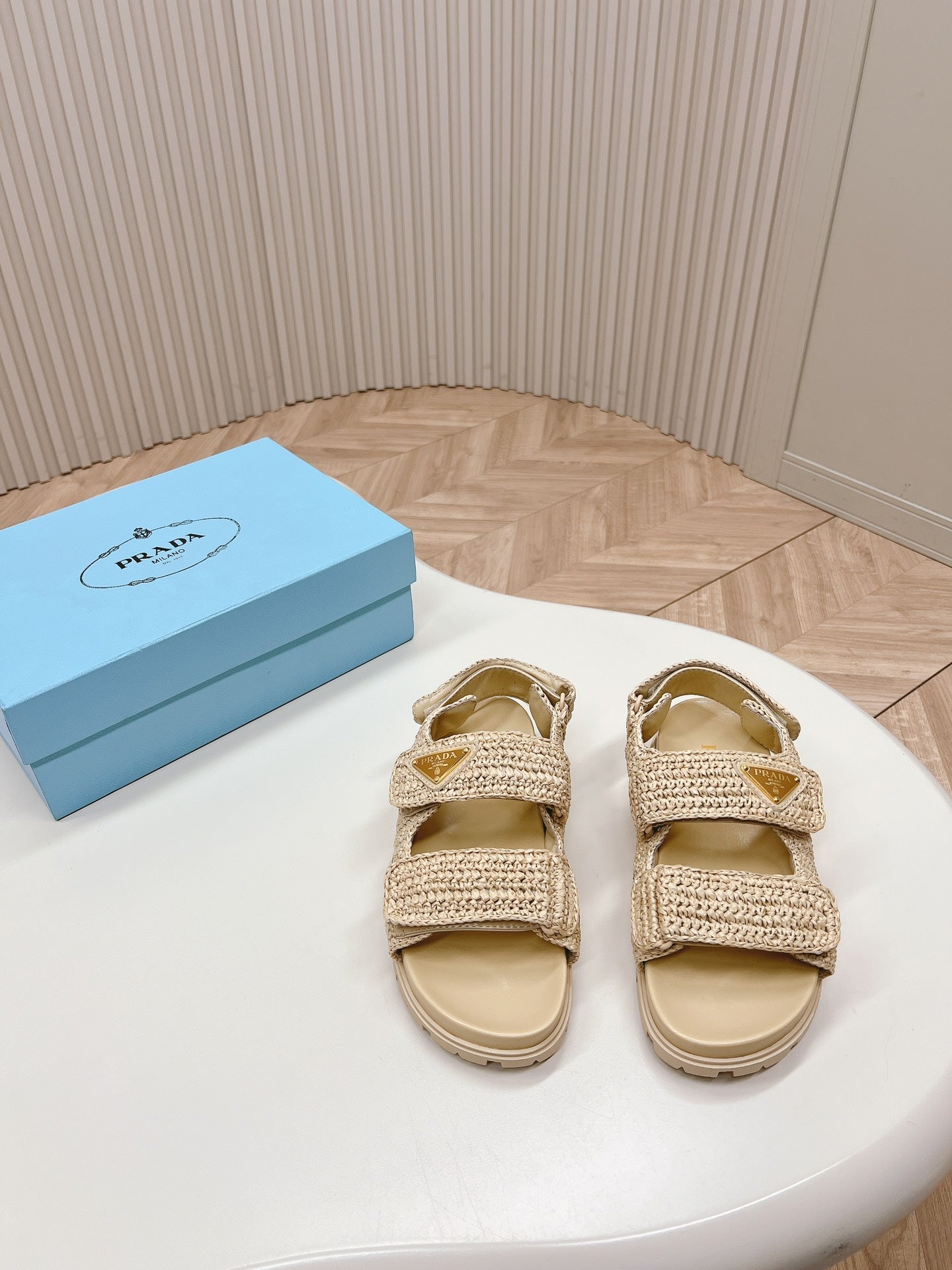 Pra*24 new woven sandals 1:1  VIP