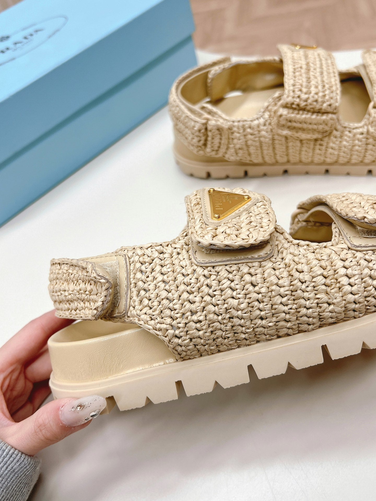 Pra*24 new woven sandals 1:1  VIP