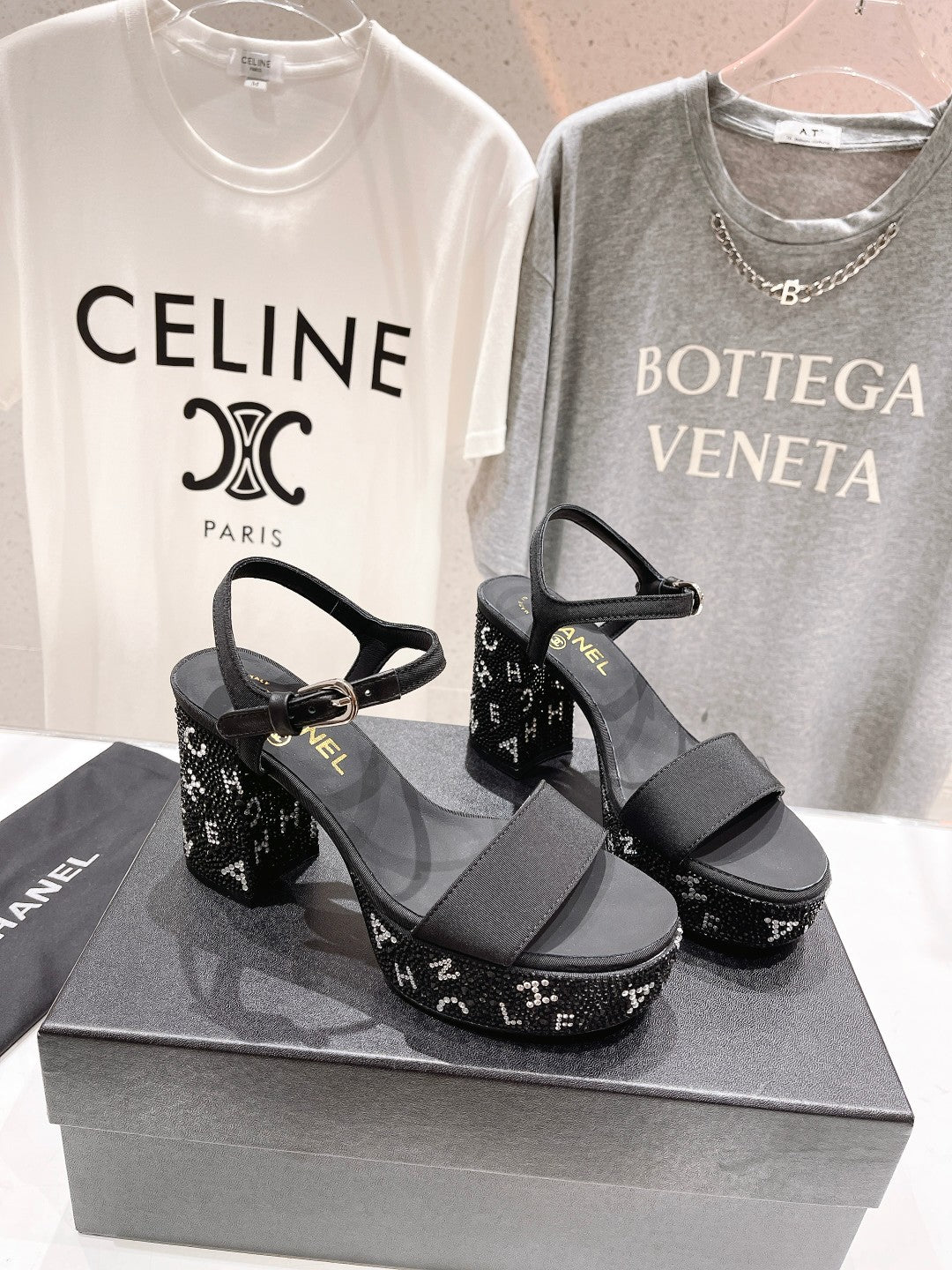 CHA* 24 new hot diamond sandals