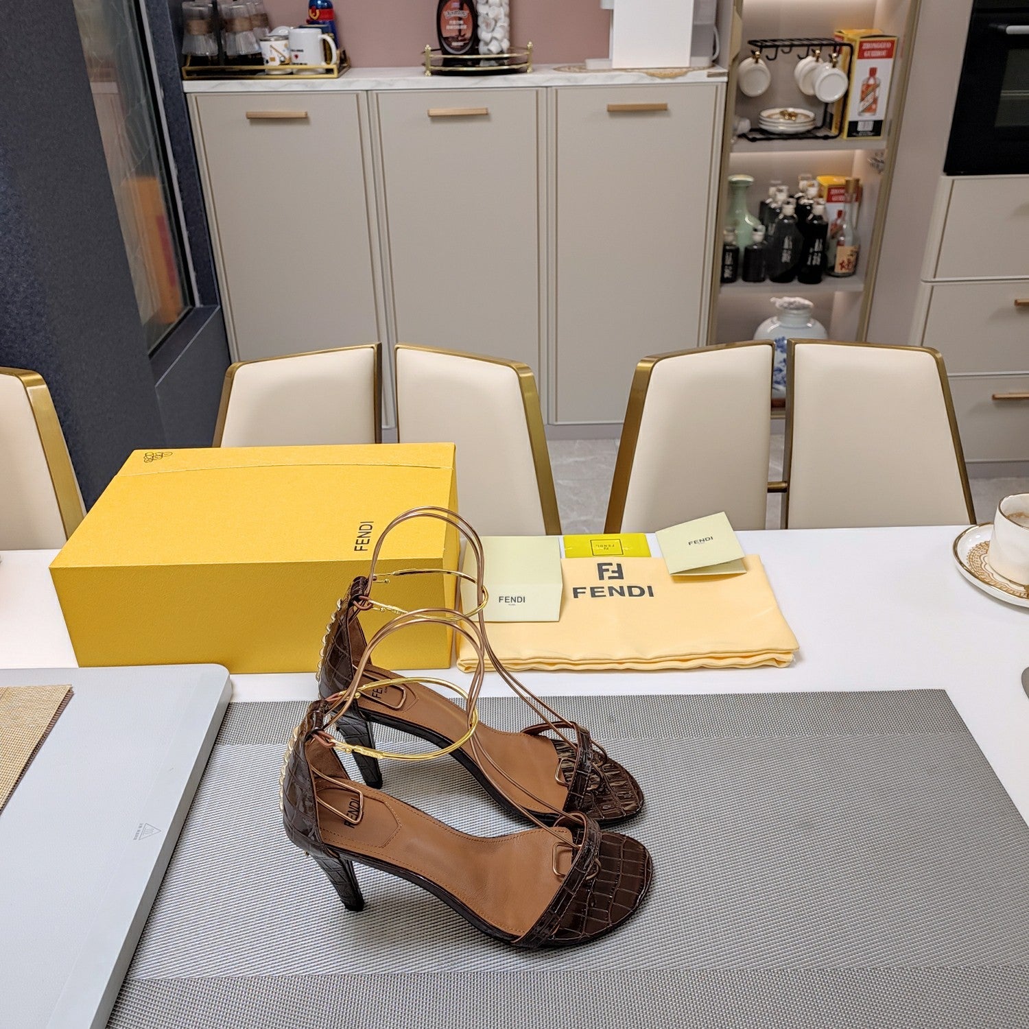 FEN* 24 new leather high heels 1:1 VIP