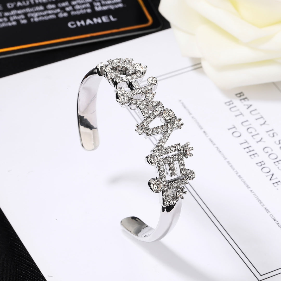 CHAN* 24 new bracelet