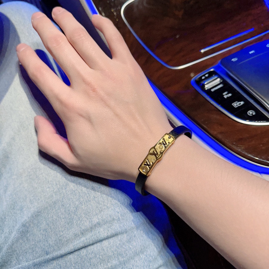 LOU* 24 new style cowhide bracelet