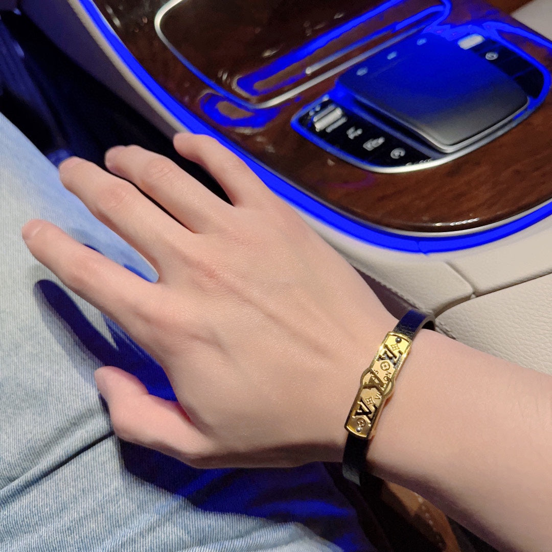 LOU* 24 new style cowhide bracelet