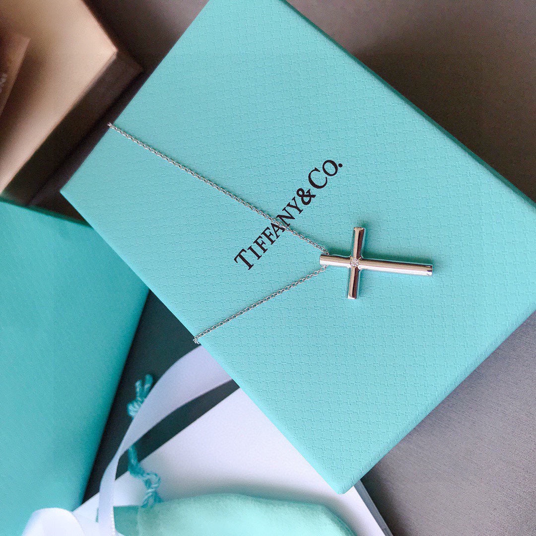 Tiffa* 24 new cross necklace