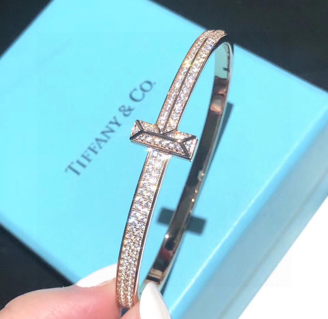 Tiffa* 24 new diamond bracelet