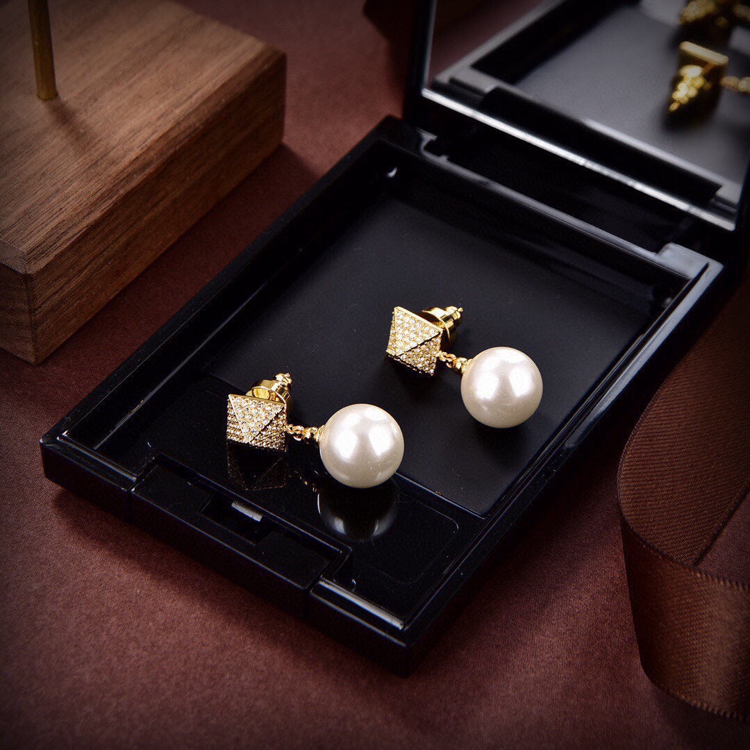 Valenti* hot style earrings