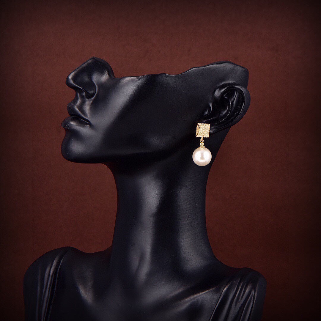 Valenti* hot style earrings