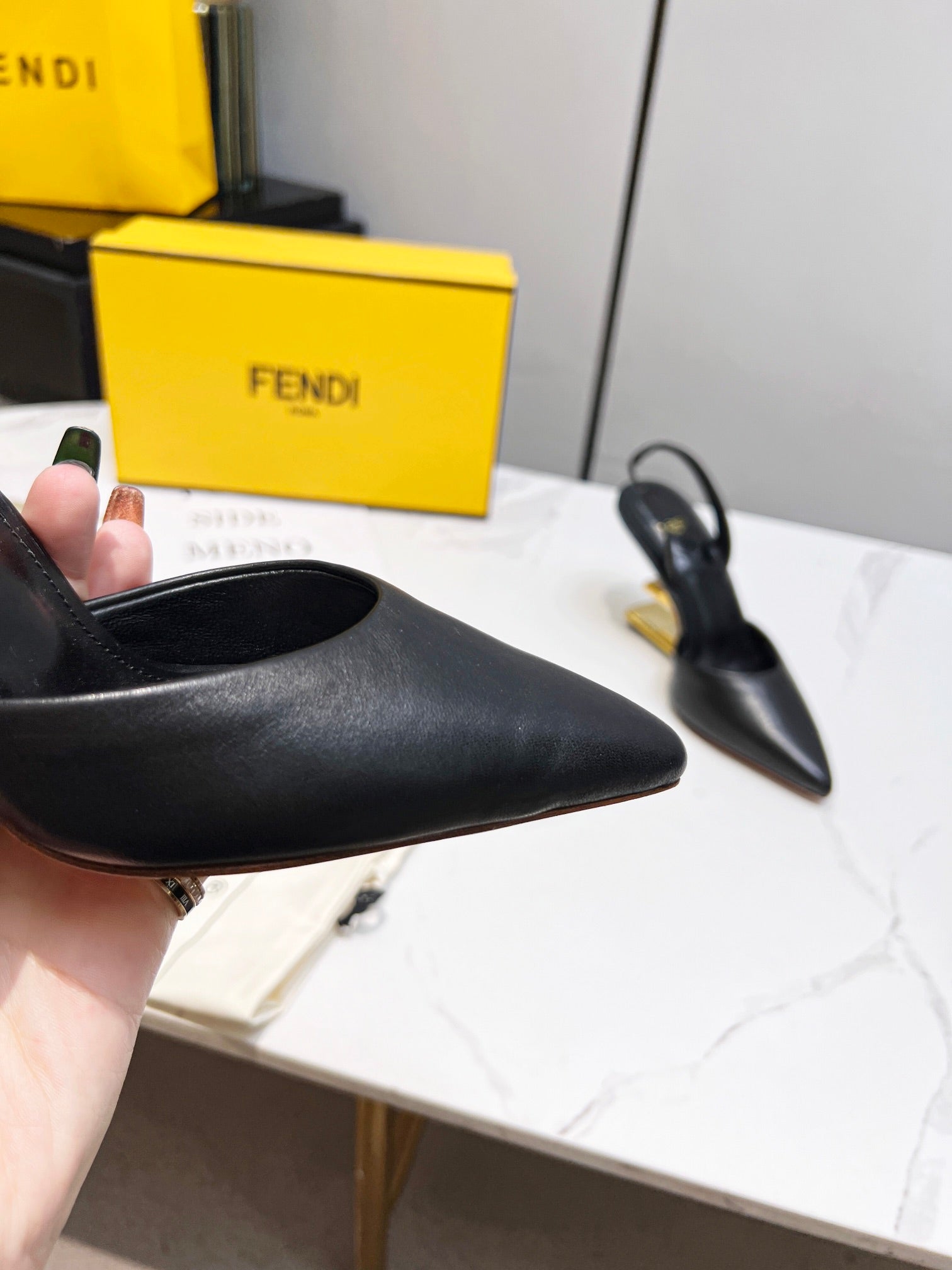 Fen* explosive high heels