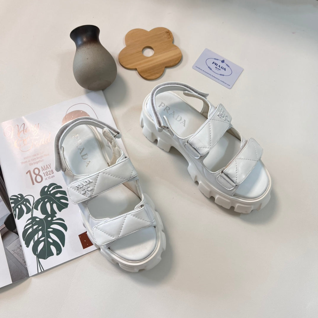 PR* 24 new thick-soled sandals