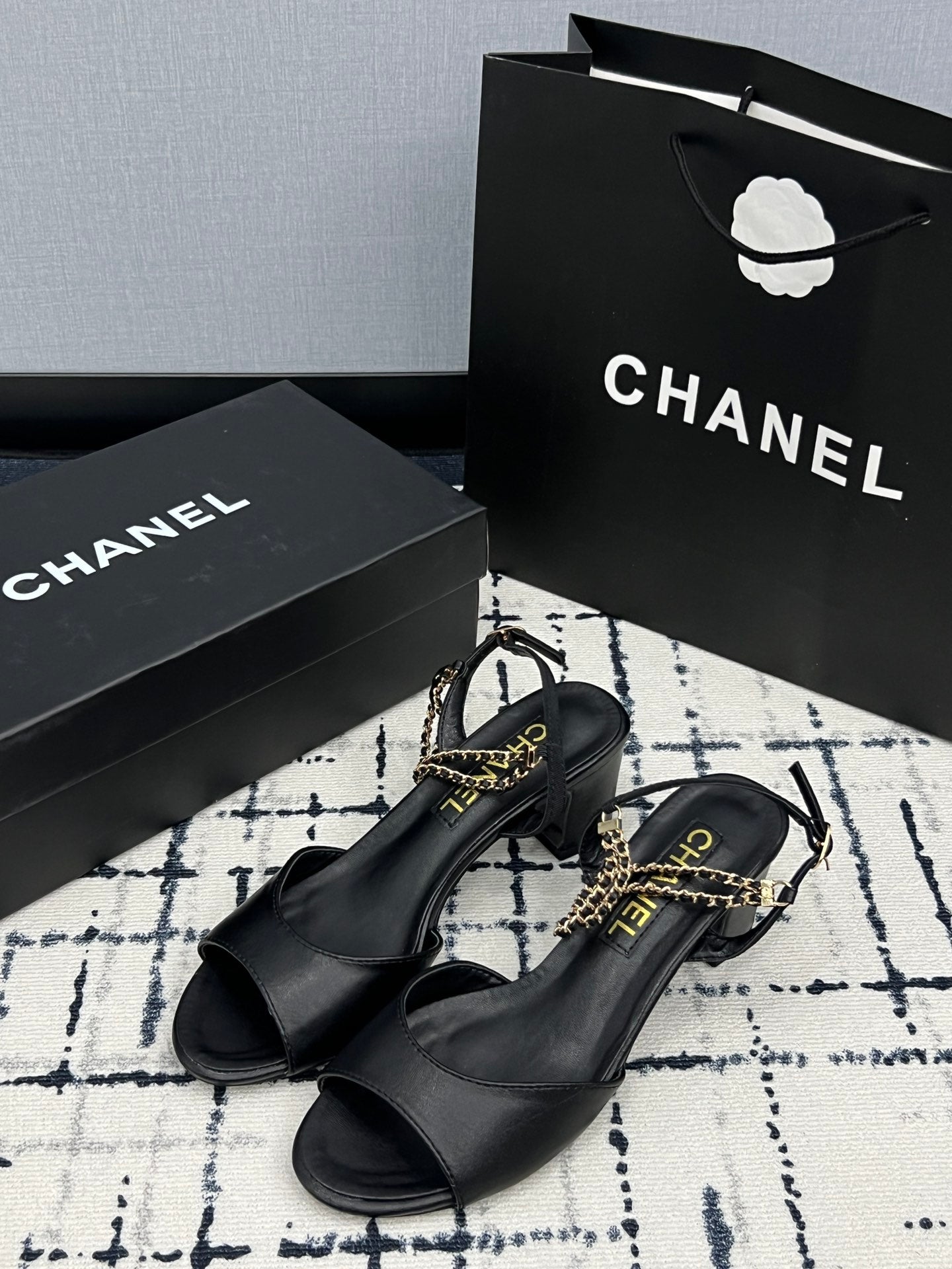 CHAN* 24 new sandals