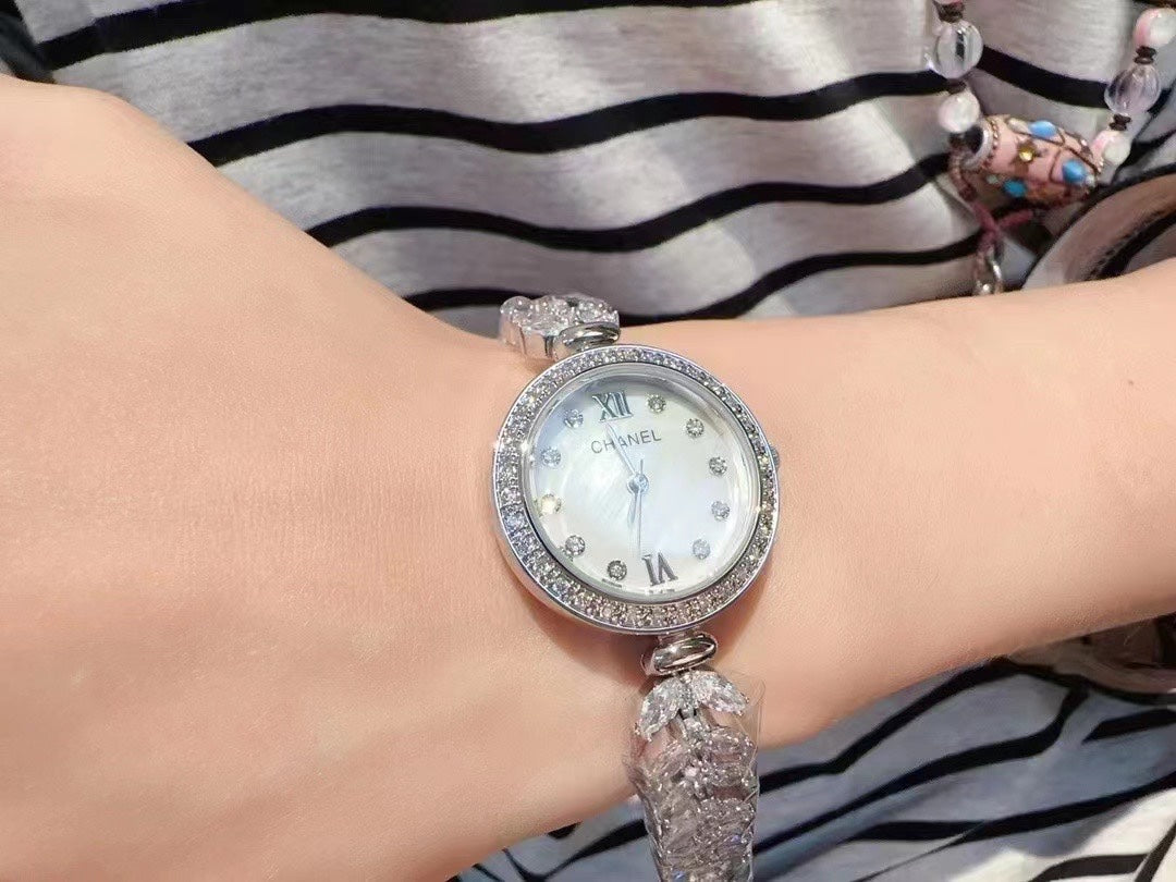 CHAN* 24 new bracelet watch