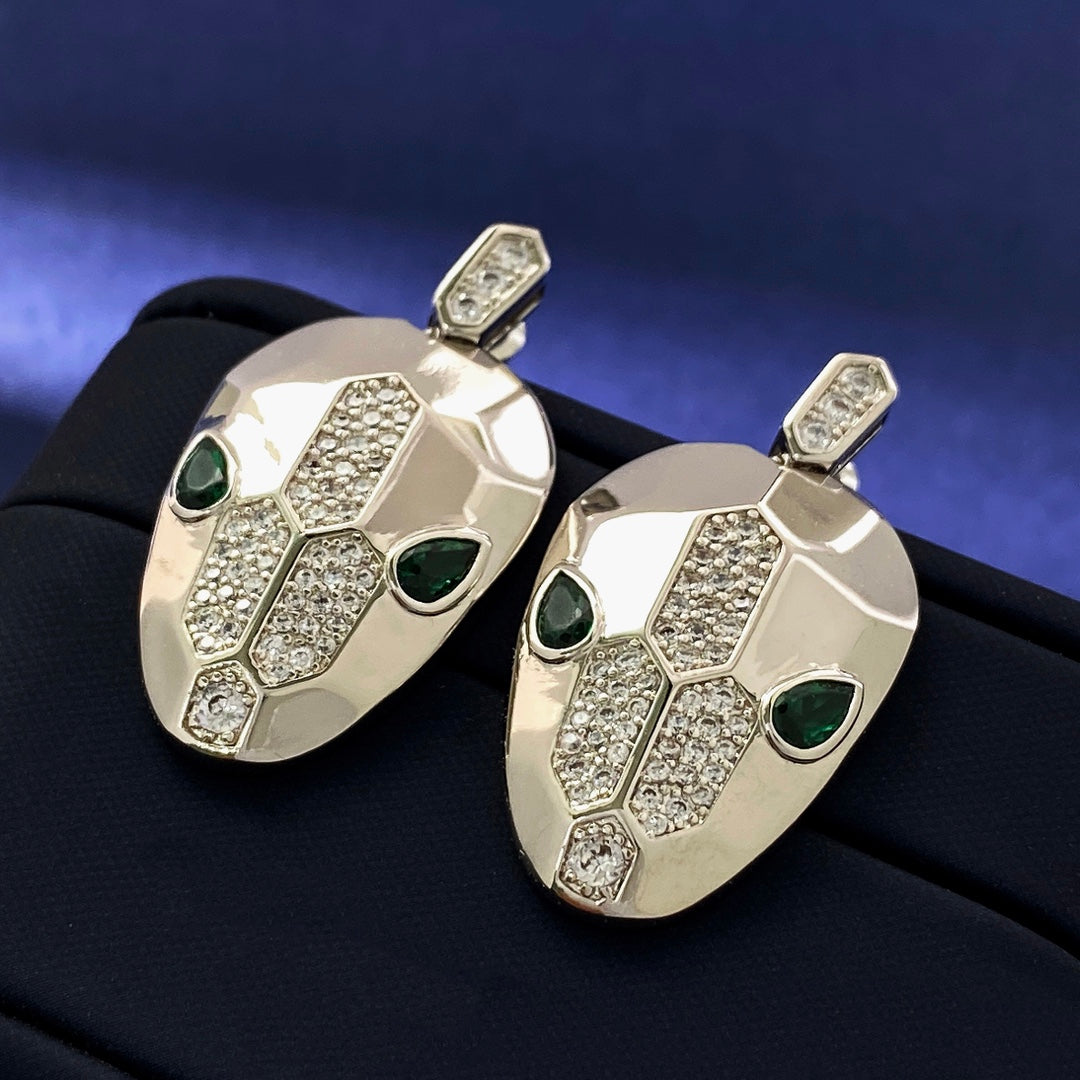 Bulga* snake head diamond earrings
