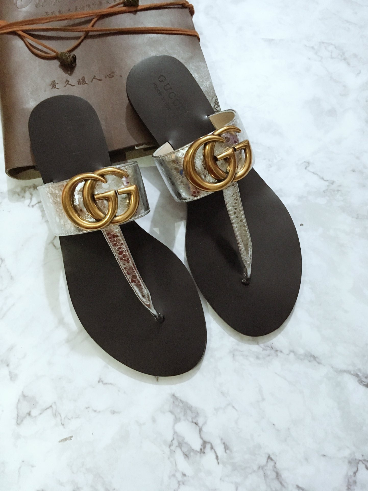 GUC* classic flats