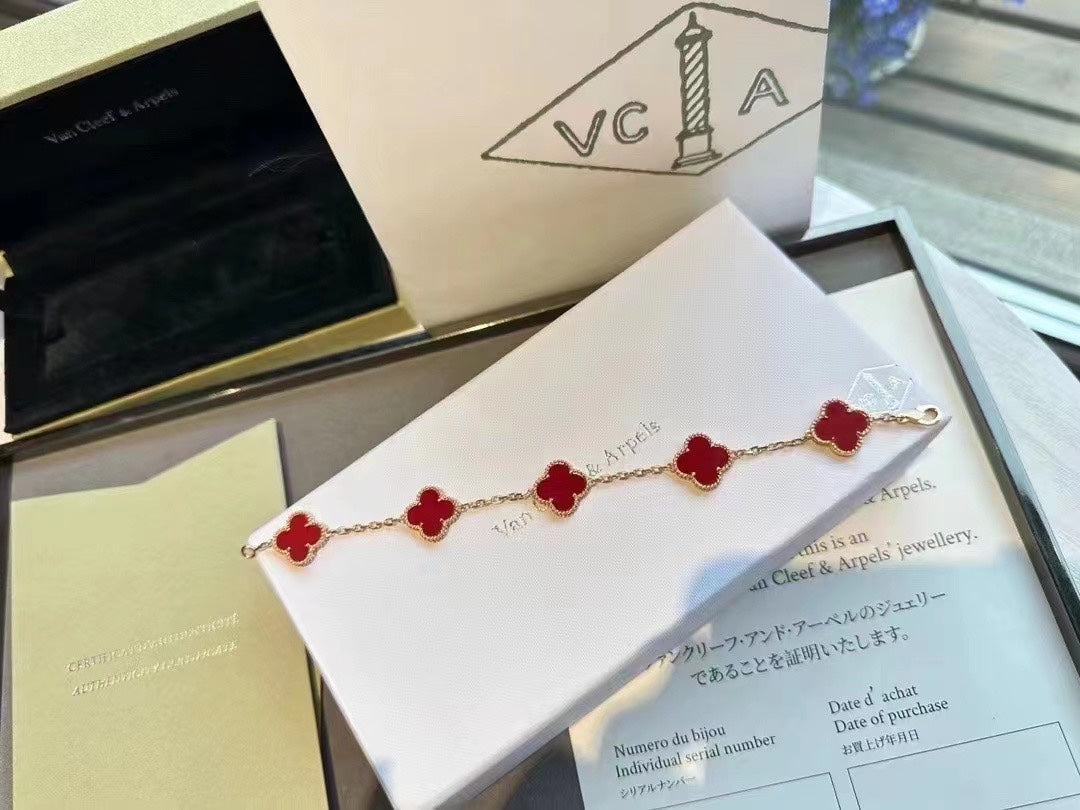 four leaf clover bracelet