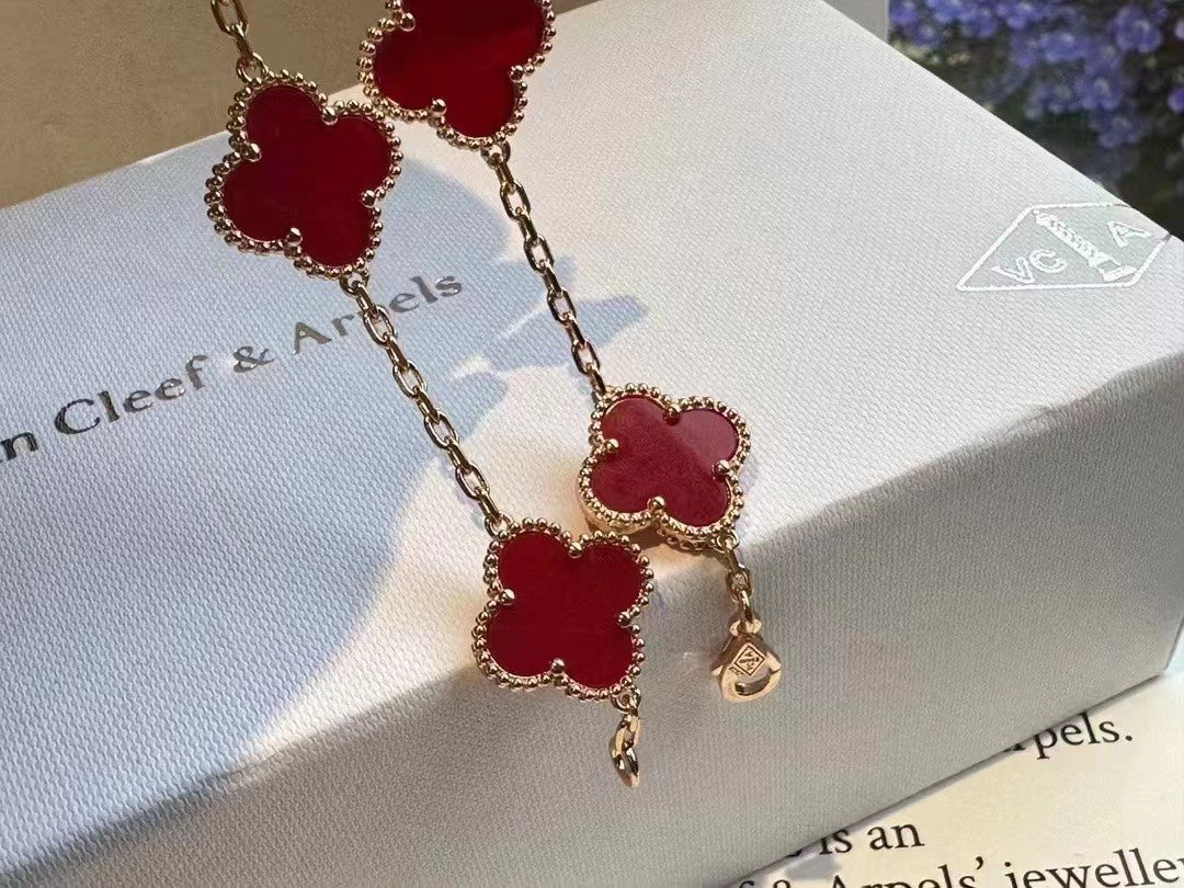 four leaf clover bracelet