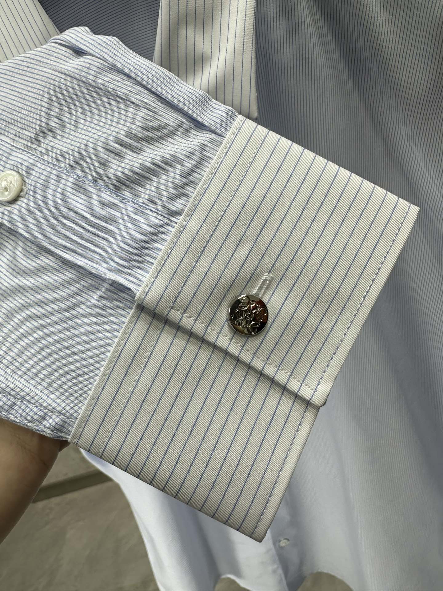 LOEW* 24 new casual long-sleeved shirt