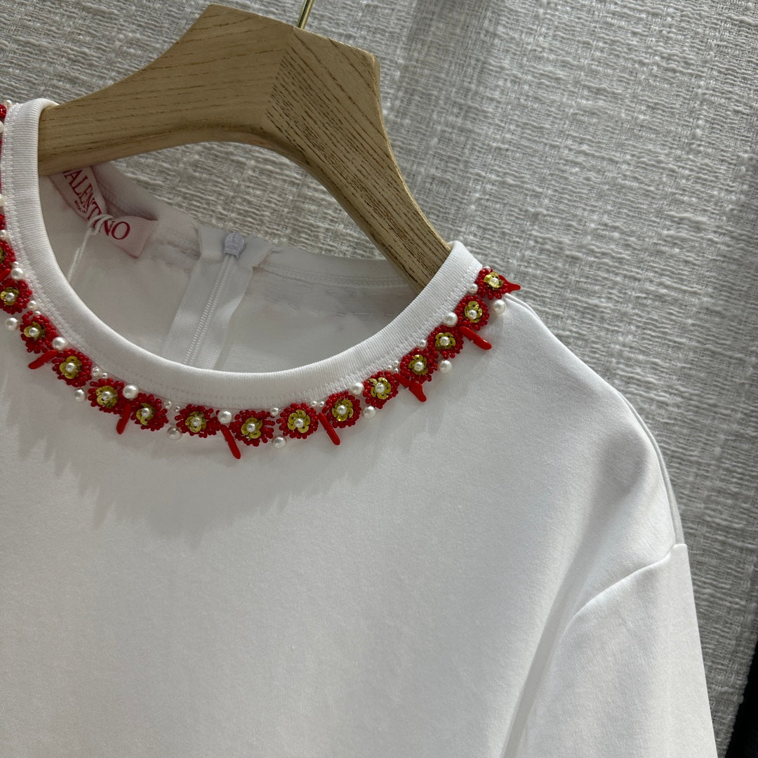 Valenti* 24 new red coral crystal beaded T-shirt
