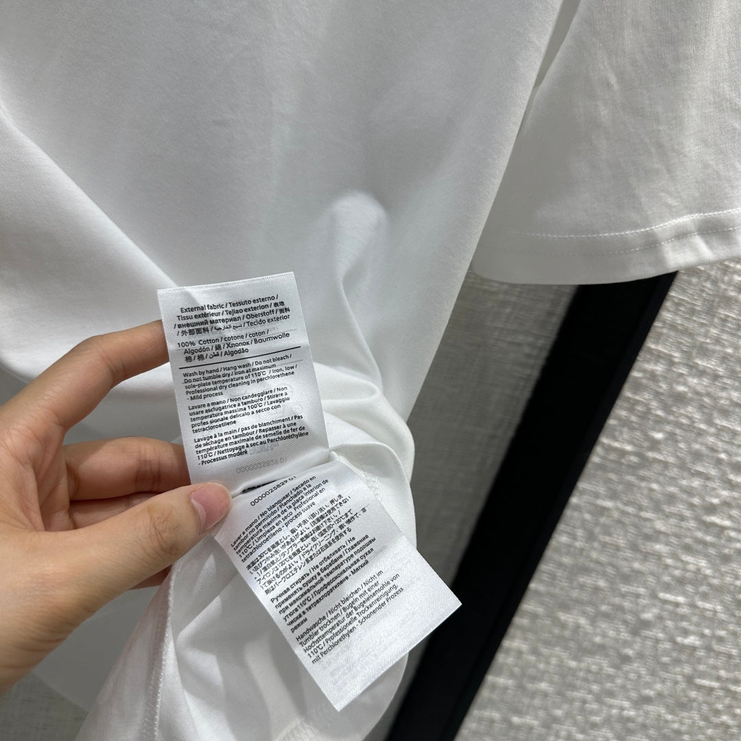 Valenti* 24 new red coral crystal beaded T-shirt