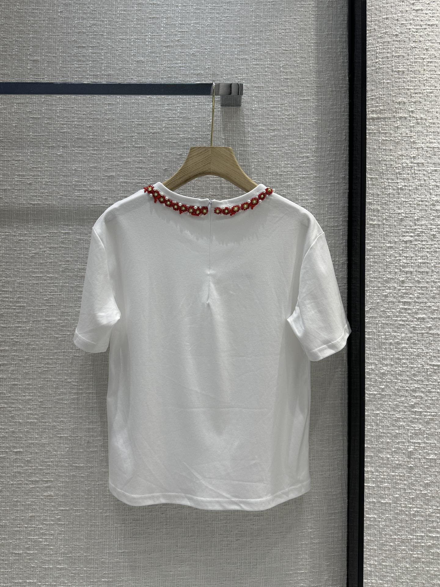 Valenti* 24 new red coral crystal beaded T-shirt