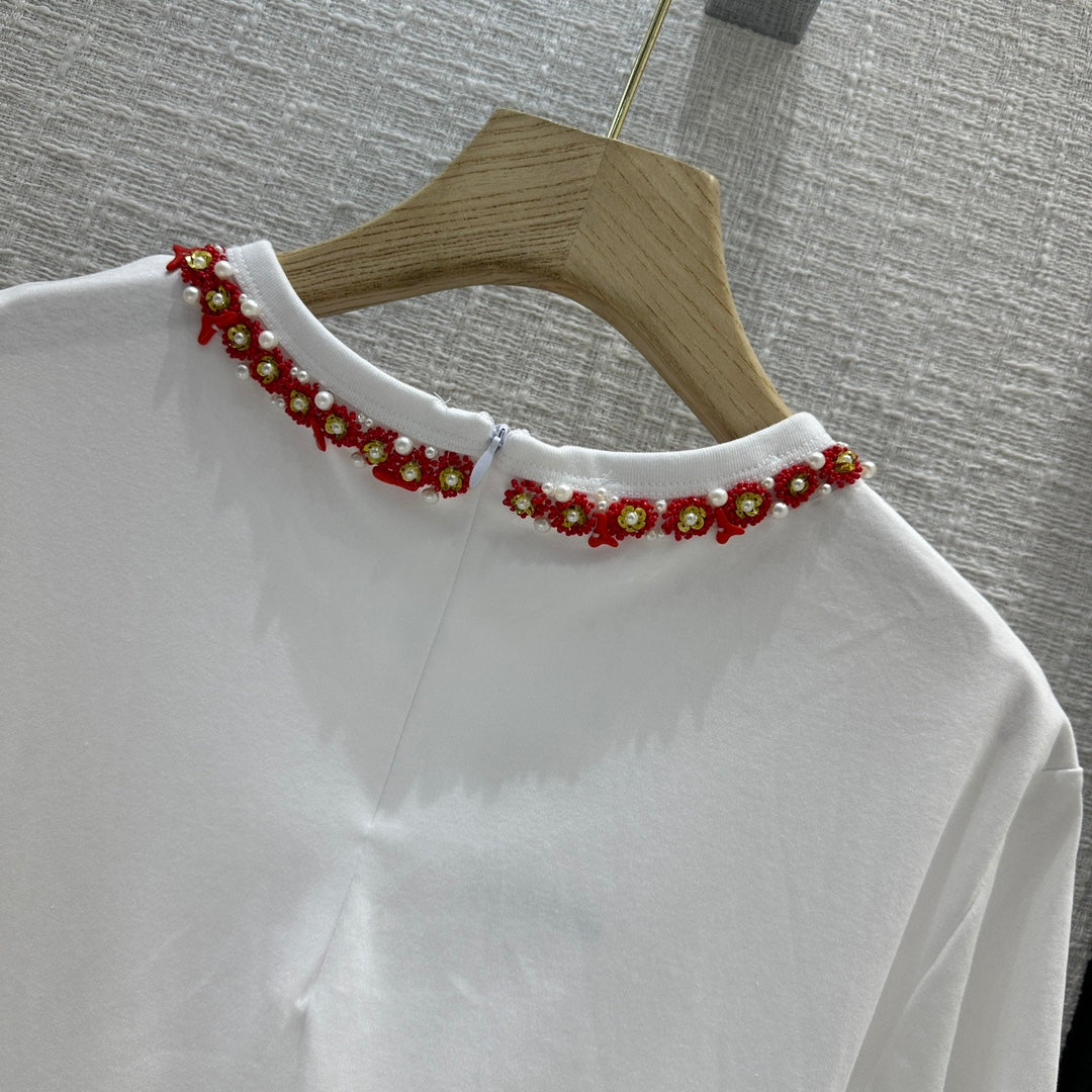 Valenti* 24 new red coral crystal beaded T-shirt