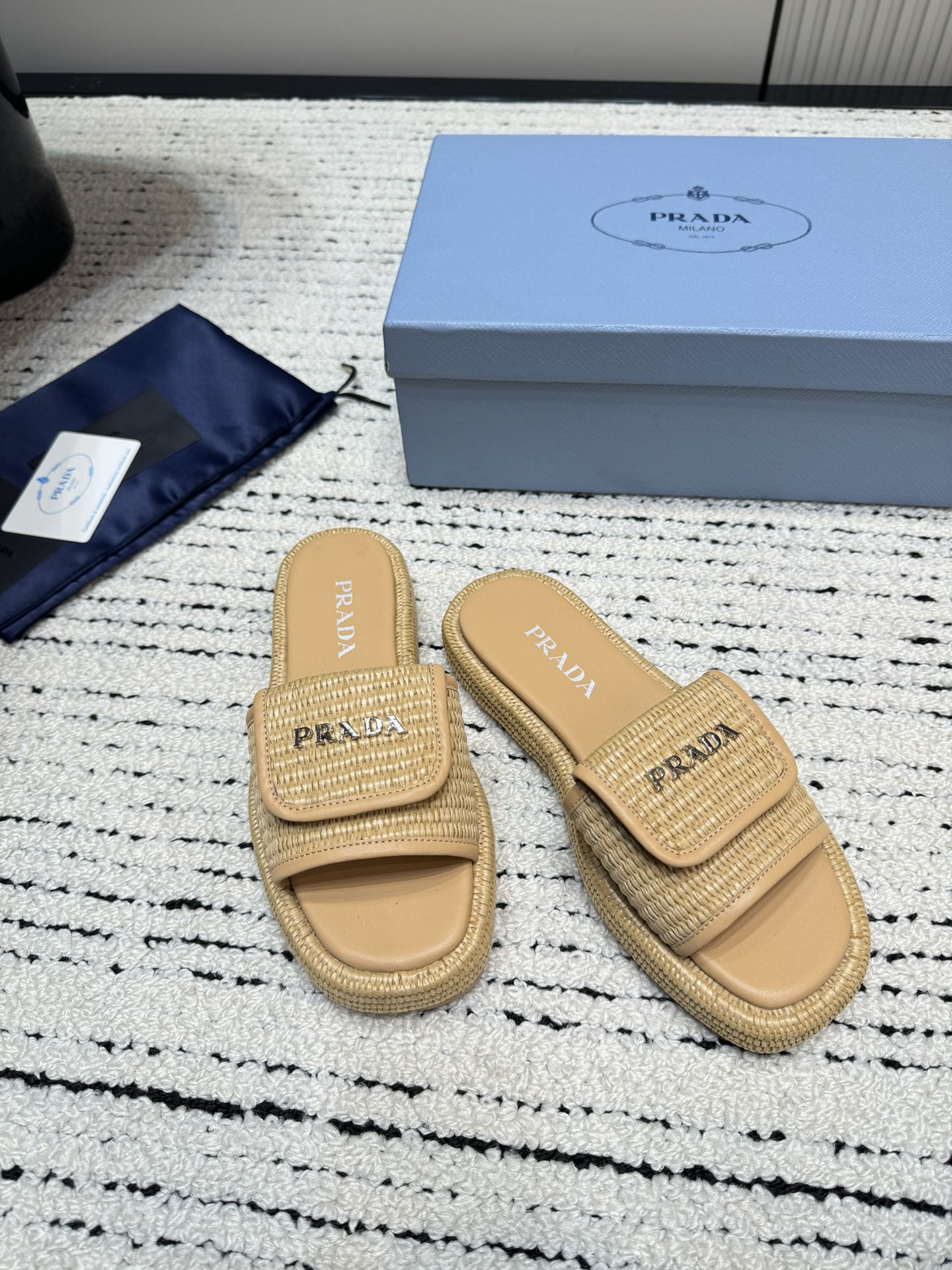 PRA* 24 new straw sandals slippers
