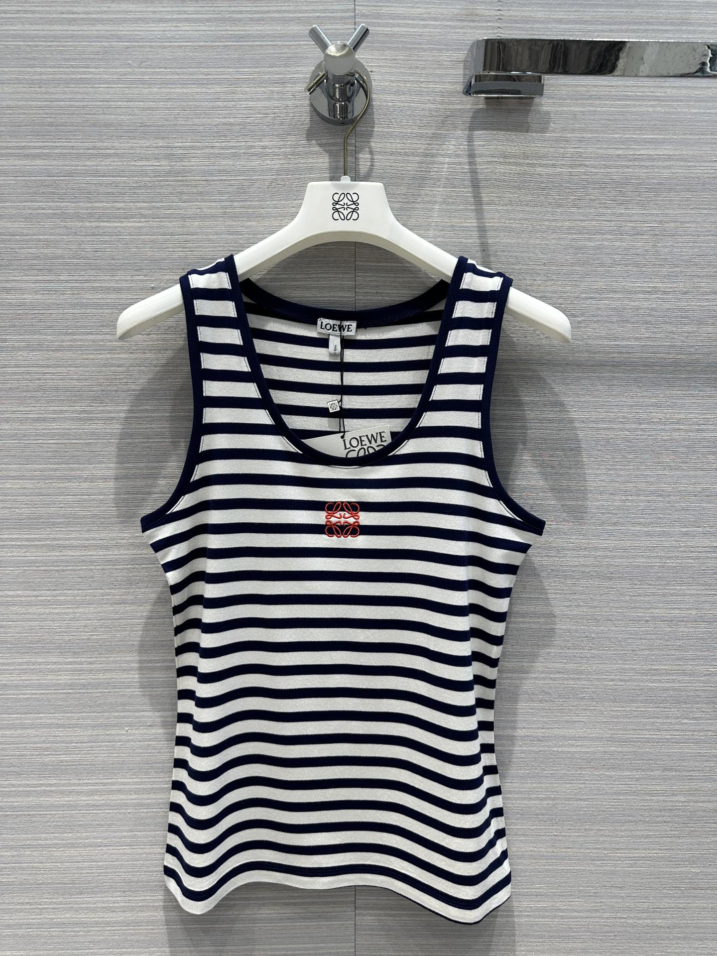 LOE* 24 new T-shirt/vest