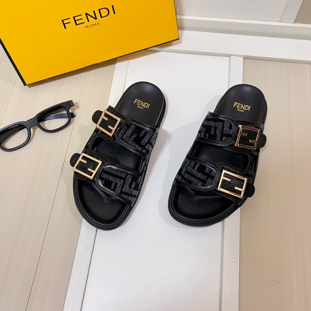 FEN* 24 new double strap slippers