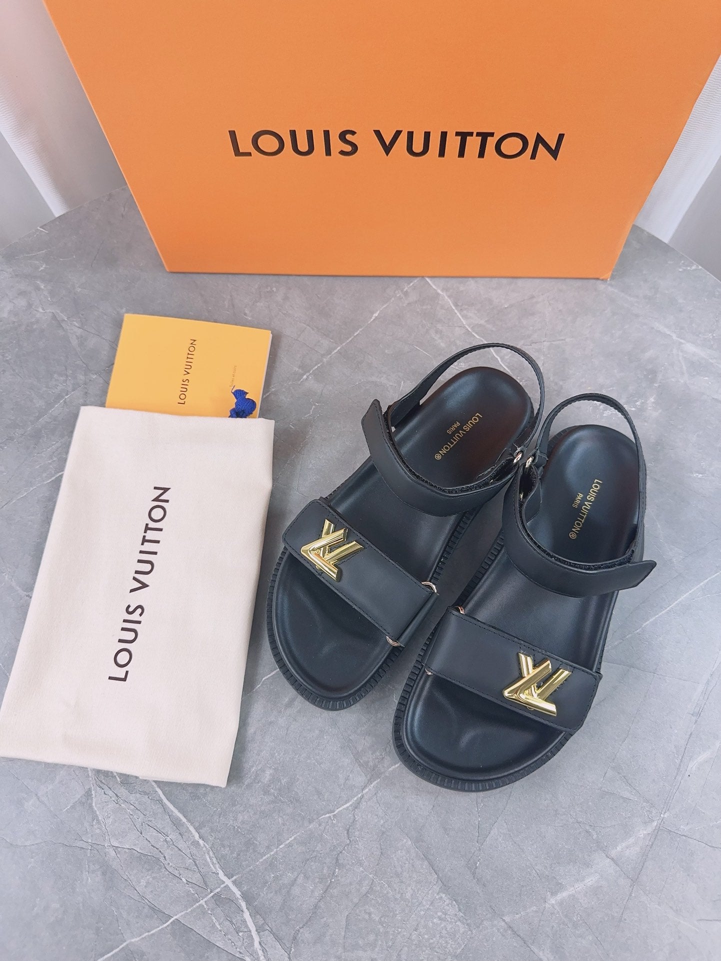 LOU* 24 new beach shoes