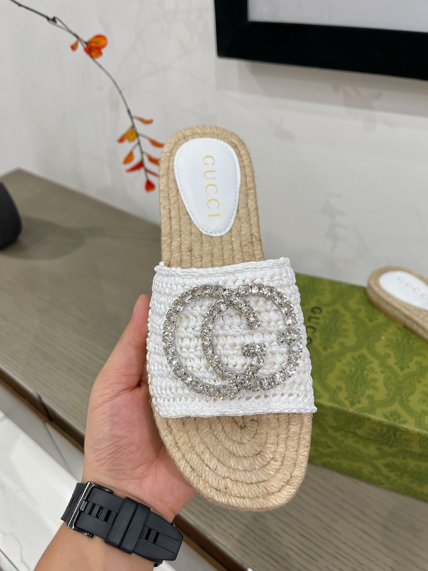 GUC* 24 new woven slippers