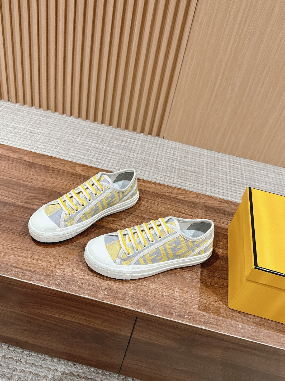 Fendi 24SS denim canvas sneakers 1:1 VIP