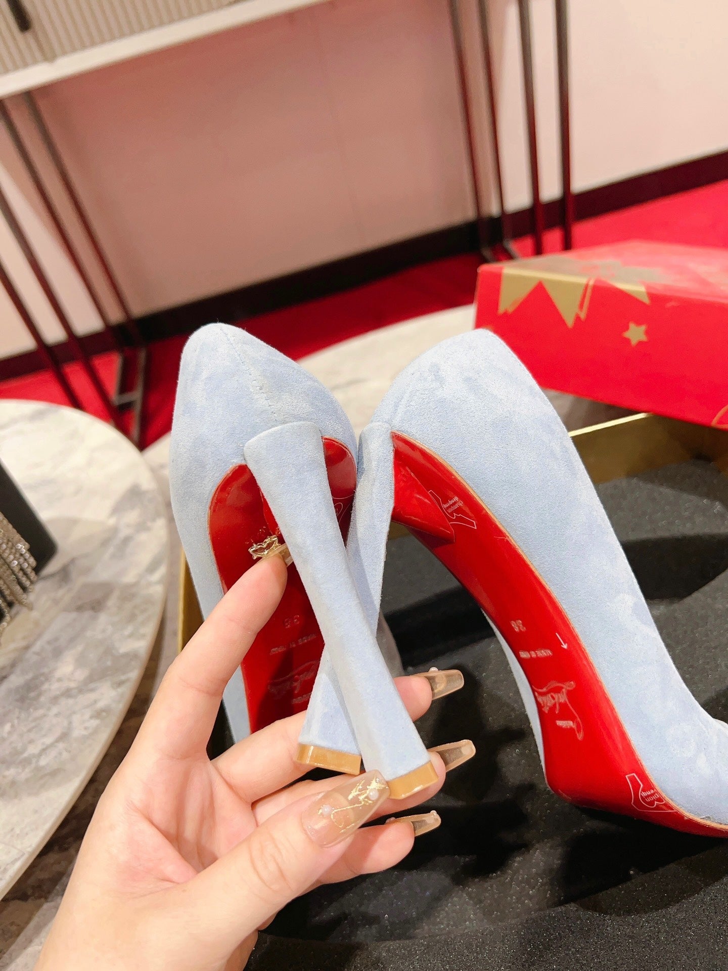 CHRIS* LOUB* 24SS Banana Heel High Heels 1:1 VIP