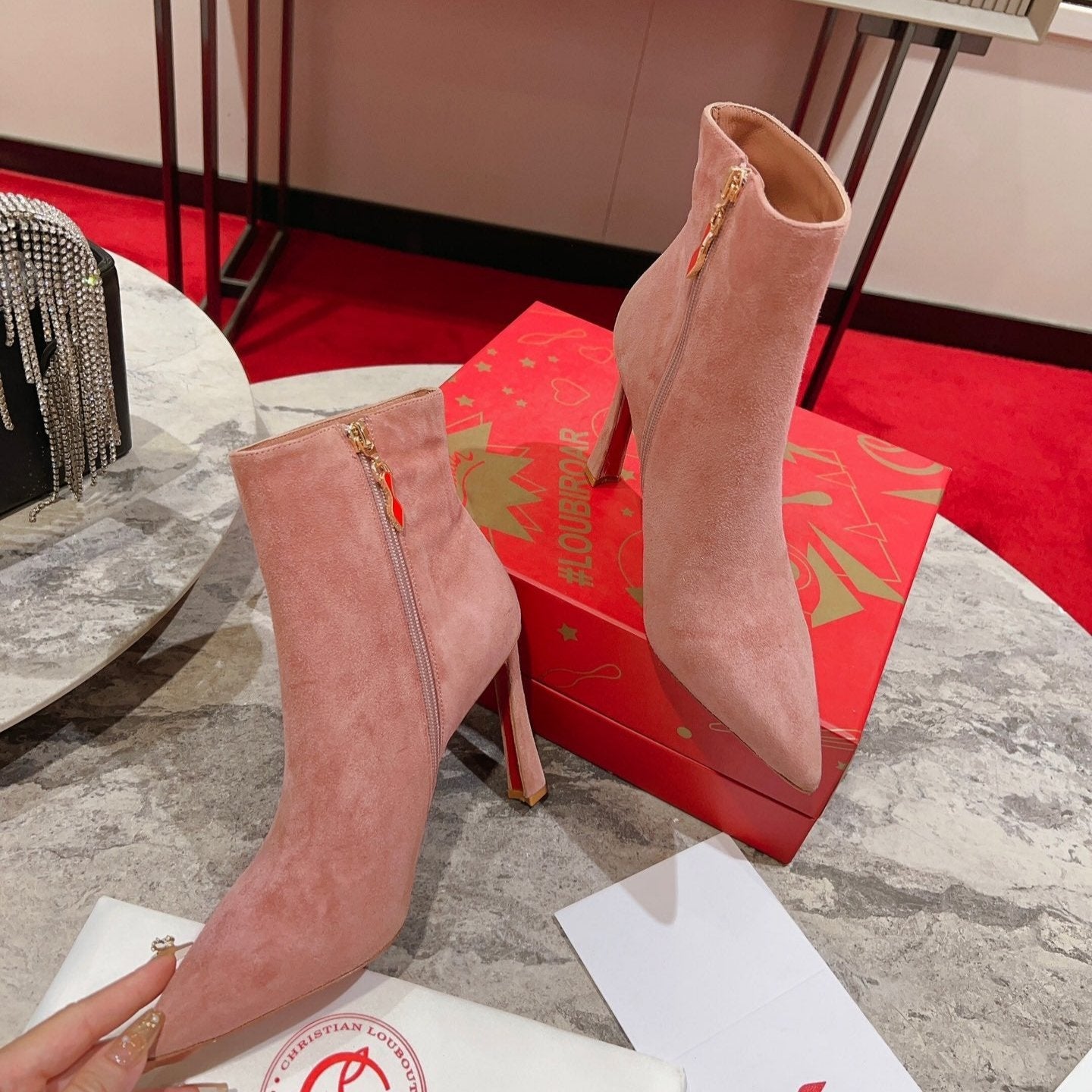 CHRIS* LOUB* 24SS Banana Heel High Heel Boots 1:1 VIP