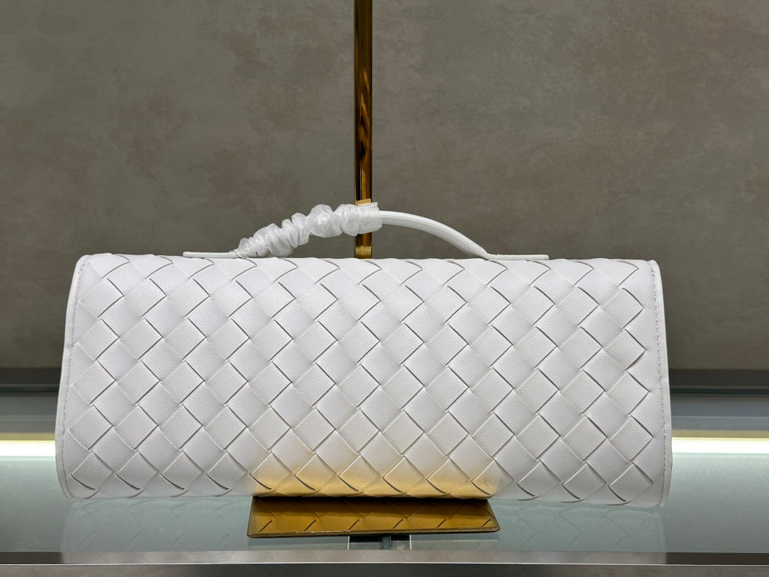 BV* New Braided Clutch