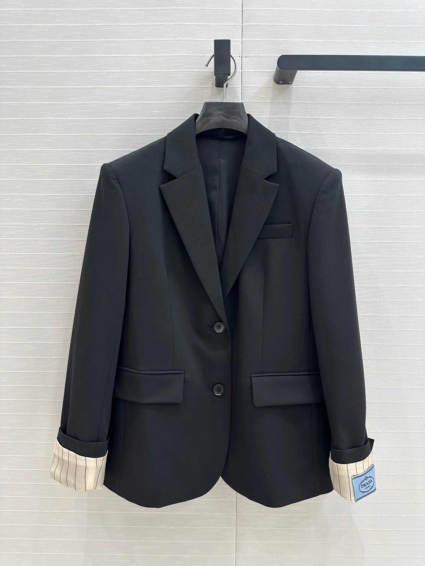 PRA* 25SS Minimalist Striped Sleeve Blazer