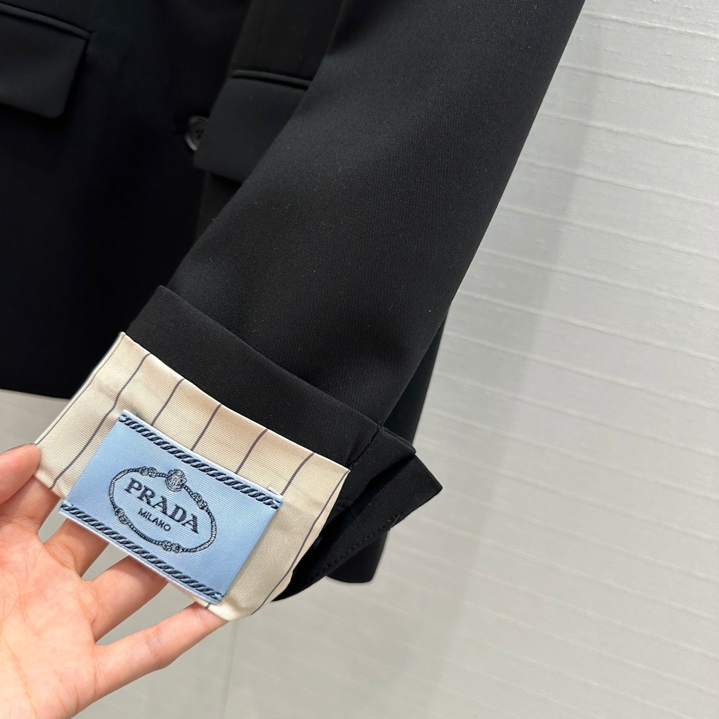 PRA* 25SS Minimalist Striped Sleeve Blazer