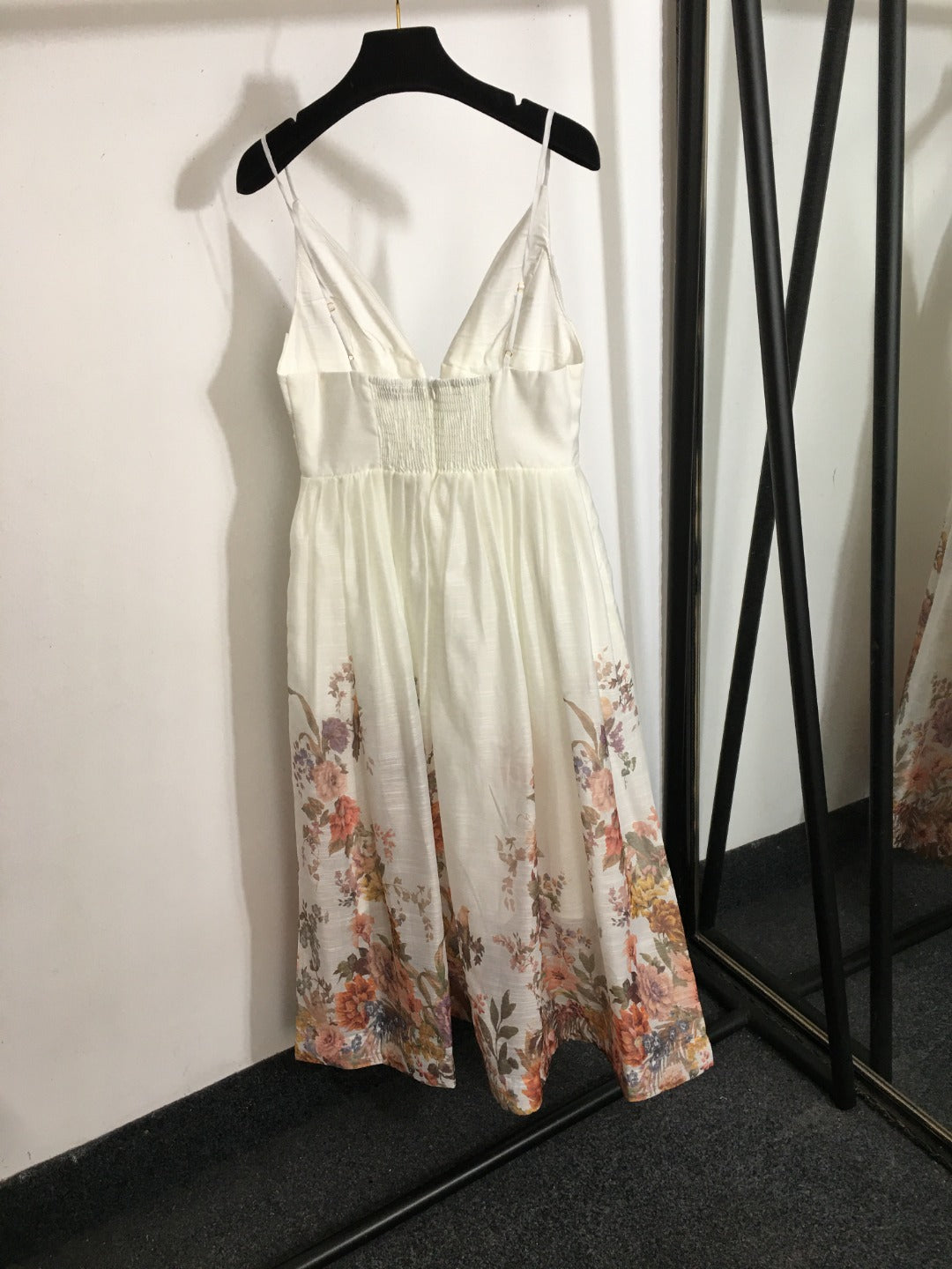 ZIMMERM* Colorful flower print V-neck suspender dress