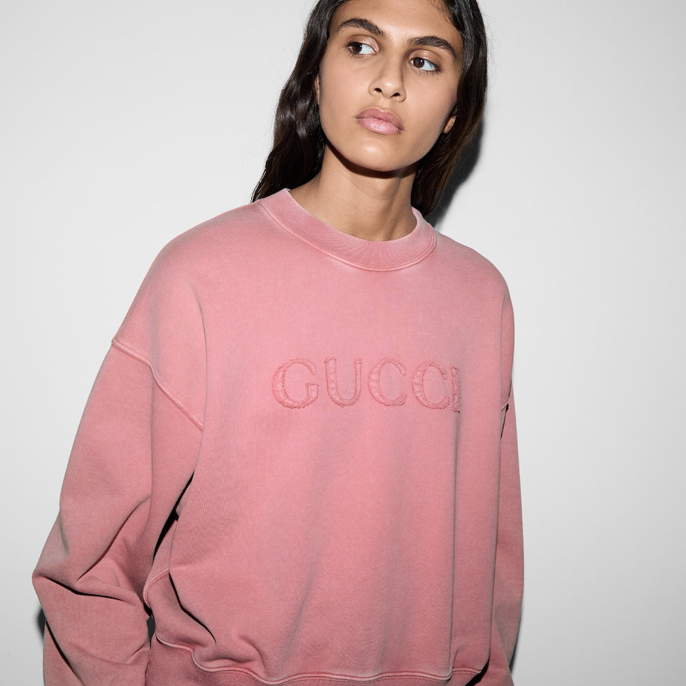 GUC* 25SS embroidered sweatshirt + elastic shorts