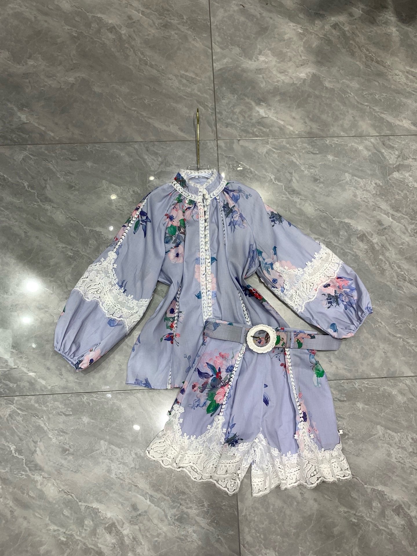 ZIMMERM* Stand-up collar lace top + shorts set